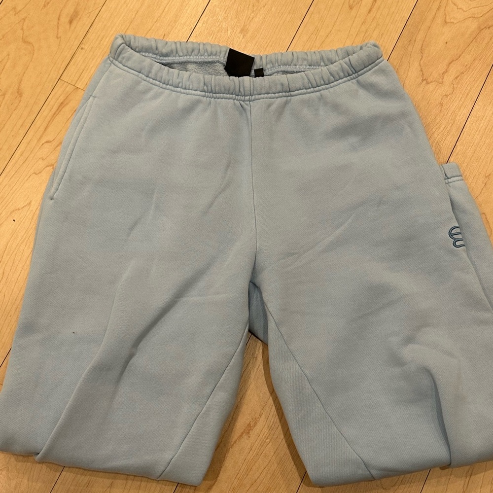 Aritzia Super World Sweatpants
